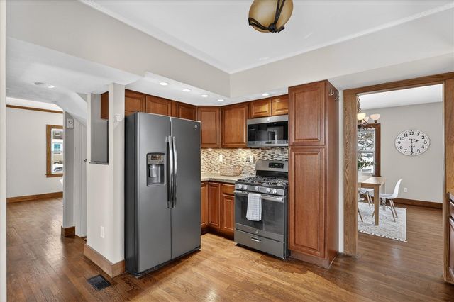 1024 Chatham Street, Grand Rapids, MI 49504