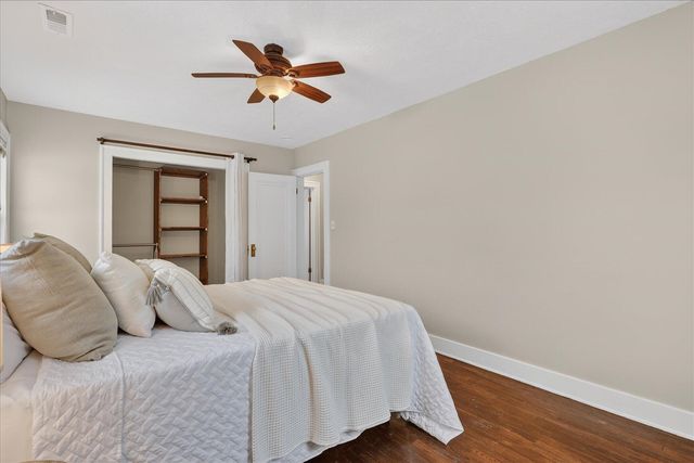 1024 Chatham Street, Grand Rapids, MI 49504