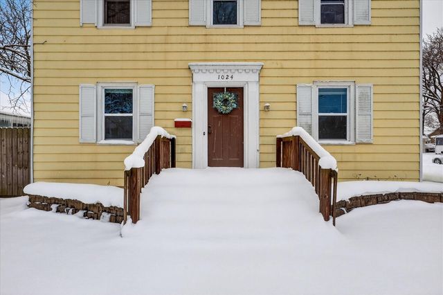 1024 Chatham Street, Grand Rapids, MI 49504