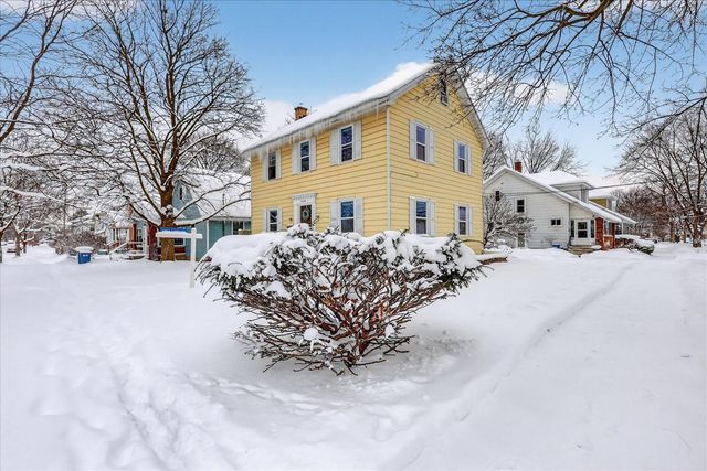 1024 Chatham Street, Grand Rapids, MI 49504