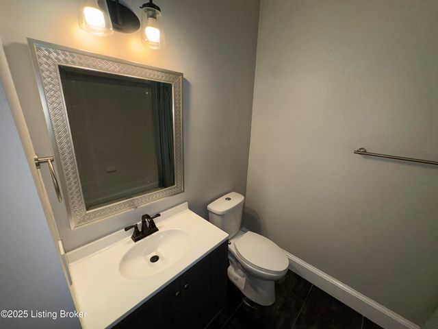 1130 Westlynne Pl 8, Louisville, KY 40222