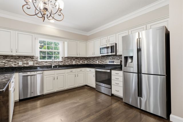 7121 Smokey Hill Rd, Antioch, TN 37013