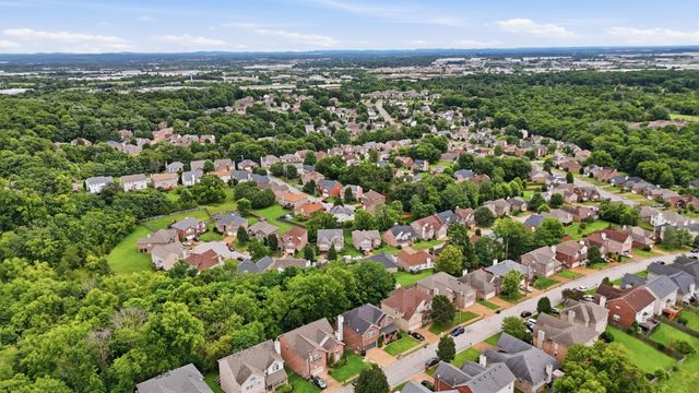 7121 Smokey Hill Rd, Antioch, TN 37013