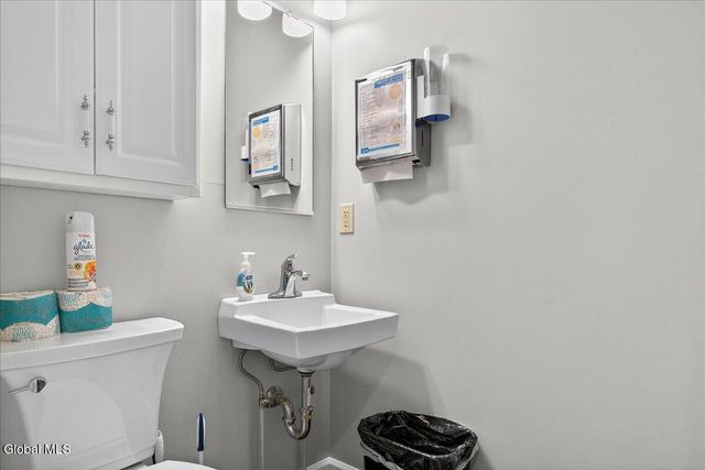 336 Glenmont Road, Bethlehem, NY 12077