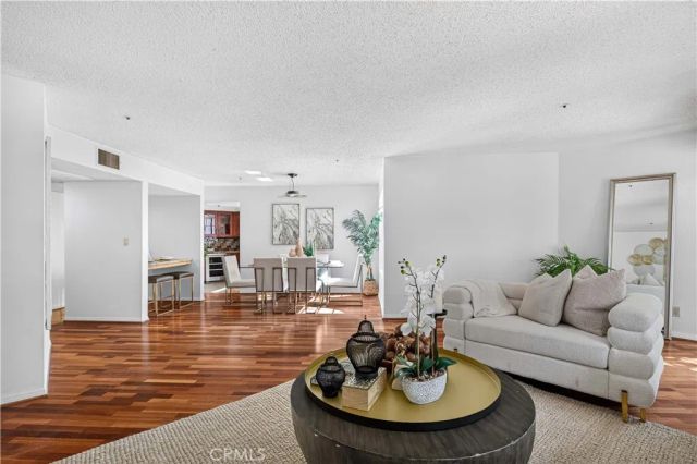 426 N Maryland 101, Glendale, CA 91206
