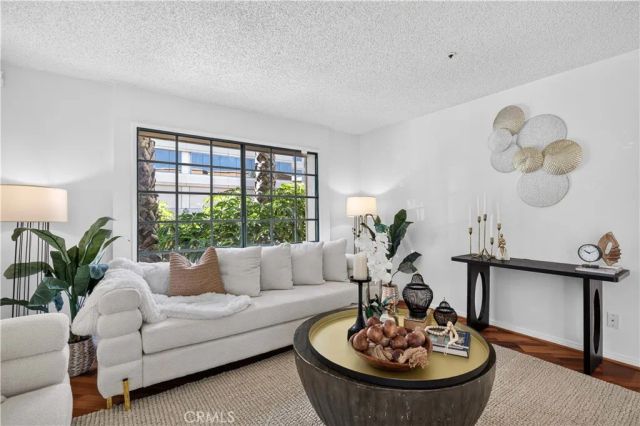 426 N Maryland 101, Glendale, CA 91206