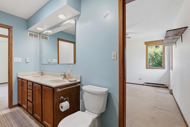 1412 Field Tree LANE, Oostburg, WI 53070