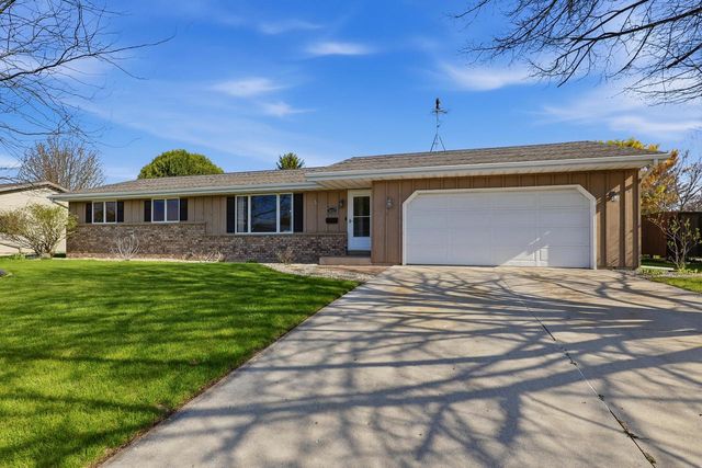 1412 Field Tree LANE, Oostburg, WI 53070