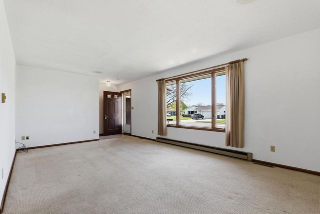 1412 Field Tree LANE, Oostburg, WI 53070