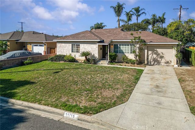 11715 Samoline, Downey, CA 90241