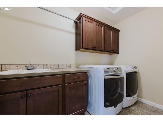 1148 Nw 98TH Ave, Portland, OR 97229