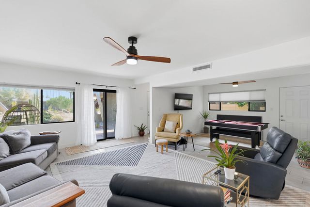 1815 E Tachevah Drive, Palm Springs, CA 92262