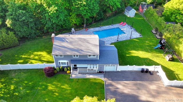 522 Moriches Road, Saint James, NY 11780