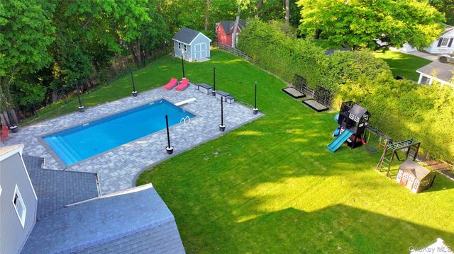 522 Moriches Road, Saint James, NY 11780