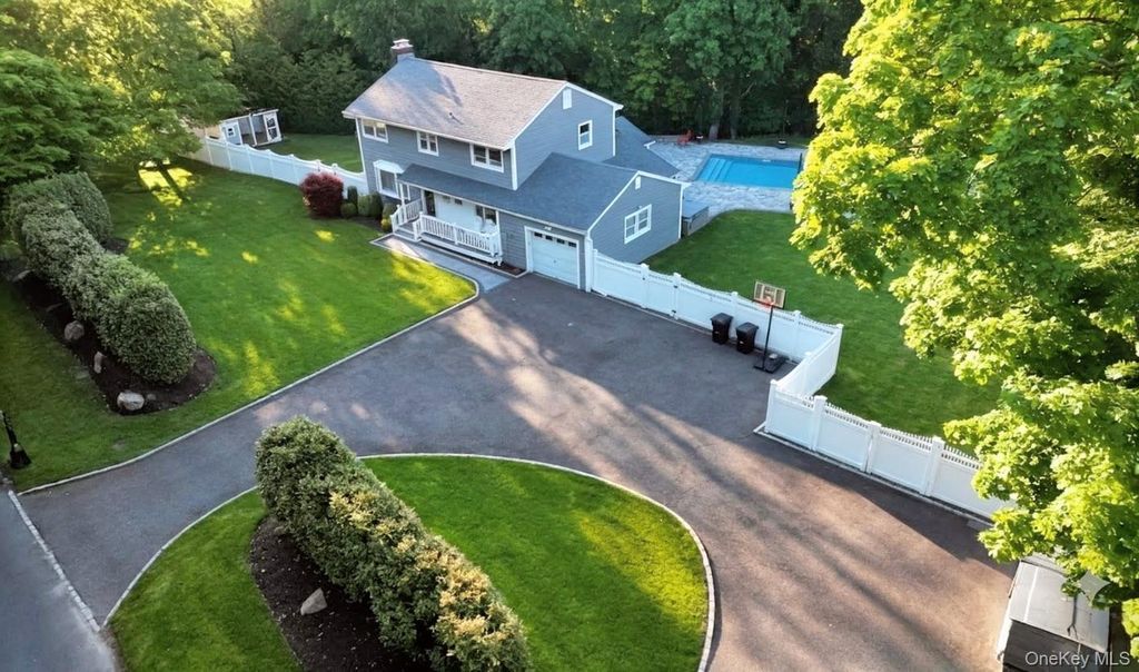 522 Moriches Road, Saint James, NY 11780