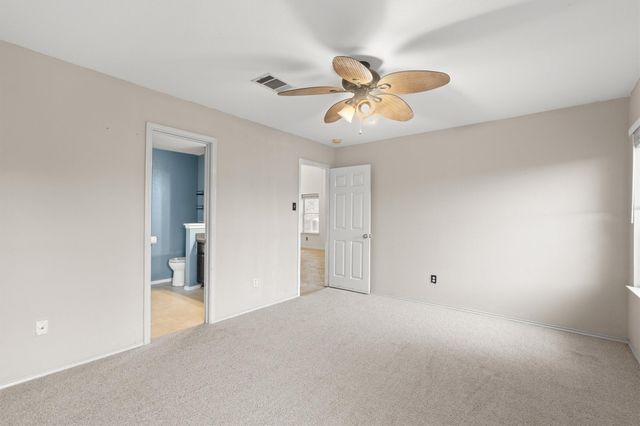 2040 Buckley LN, Round Rock, TX 78664