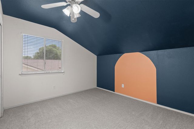 2040 Buckley LN, Round Rock, TX 78664