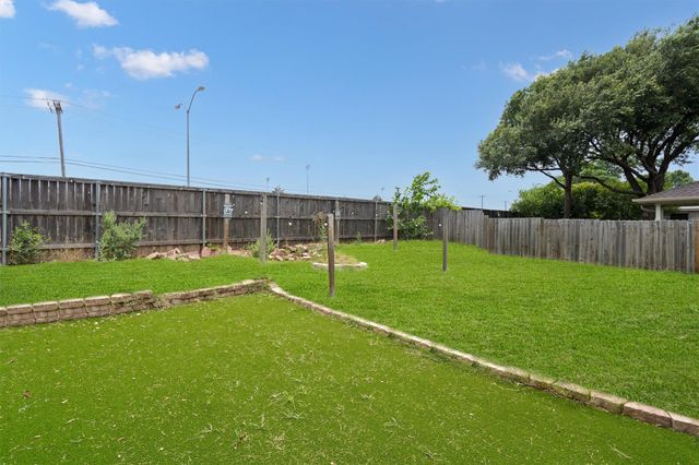 2040 Buckley LN, Round Rock, TX 78664