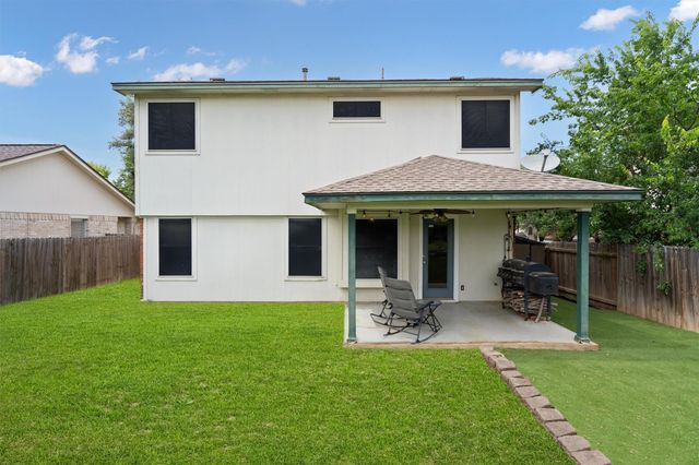 2040 Buckley LN, Round Rock, TX 78664