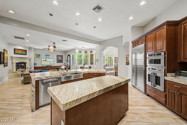 2460 E VAUGHN Avenue, Gilbert, AZ 85234