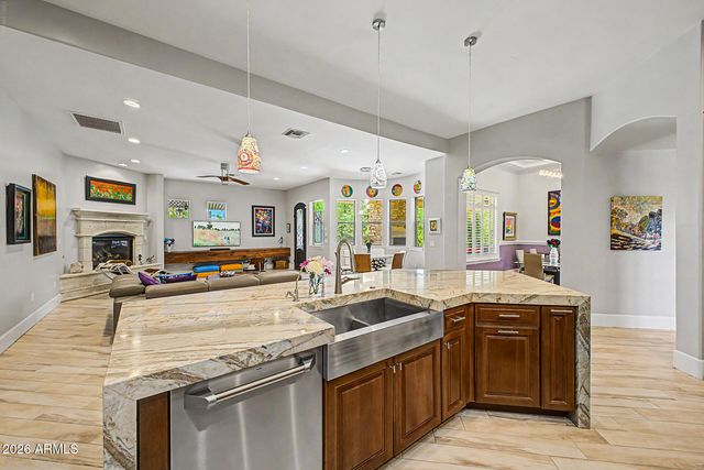 2460 E VAUGHN Avenue, Gilbert, AZ 85234