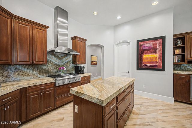 2460 E VAUGHN Avenue, Gilbert, AZ 85234