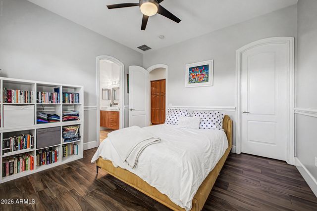 2460 E VAUGHN Avenue, Gilbert, AZ 85234