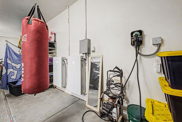 2460 E VAUGHN Avenue, Gilbert, AZ 85234
