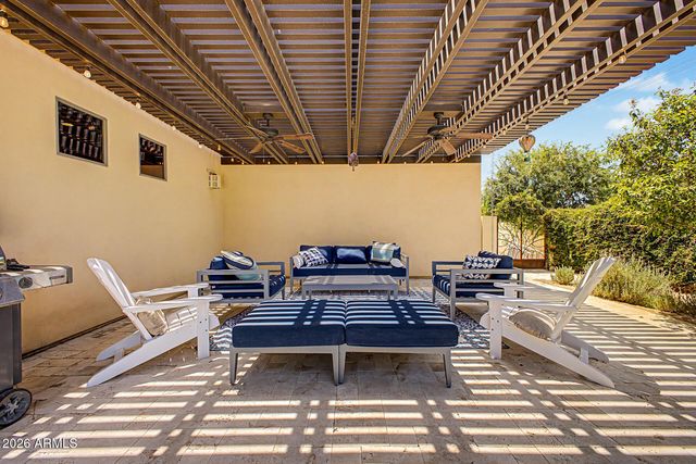 2460 E VAUGHN Avenue, Gilbert, AZ 85234