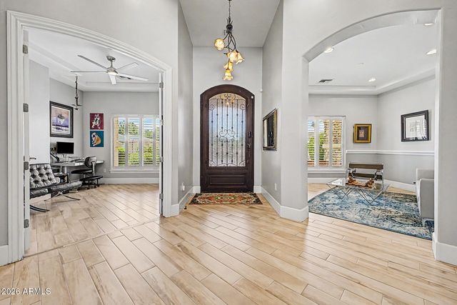 2460 E VAUGHN Avenue, Gilbert, AZ 85234