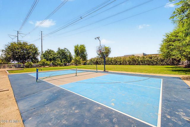 2460 E VAUGHN Avenue, Gilbert, AZ 85234