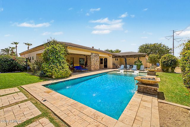 2460 E VAUGHN Avenue, Gilbert, AZ 85234