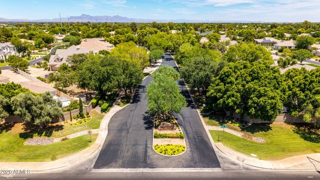 2460 E VAUGHN Avenue, Gilbert, AZ 85234