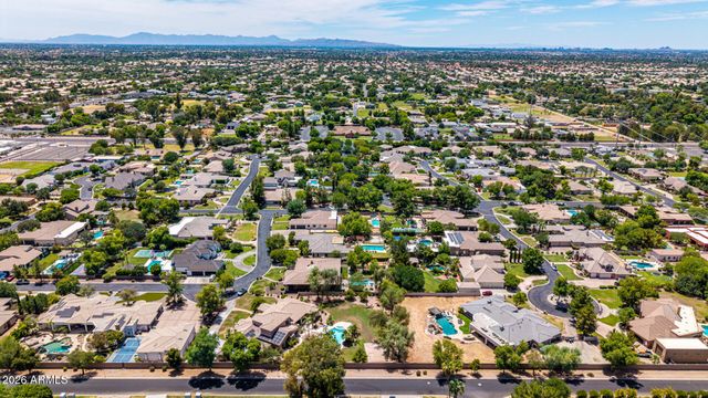 2460 E VAUGHN Avenue, Gilbert, AZ 85234