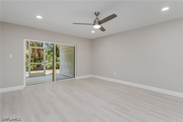 5419 Rattlesnake Hammock RD 107F, Naples, FL 34113