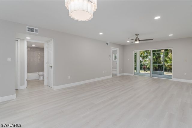 5419 Rattlesnake Hammock RD 107F, Naples, FL 34113