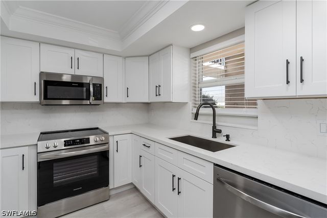 5419 Rattlesnake Hammock RD 107F, Naples, FL 34113
