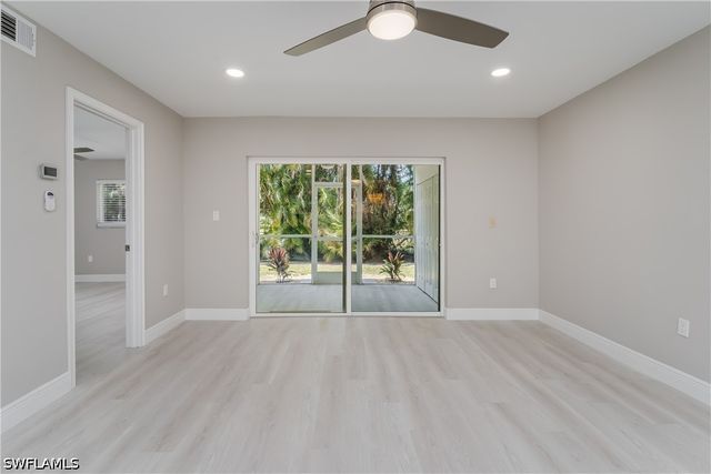 5419 Rattlesnake Hammock RD 107F, Naples, FL 34113