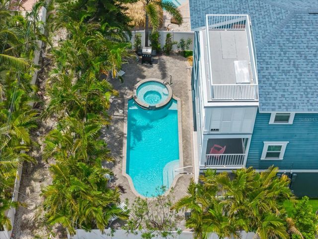 2300 AVENUE B, Bradenton Beach, FL 34217
