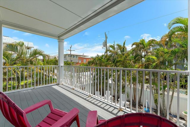 2300 AVENUE B, Bradenton Beach, FL 34217