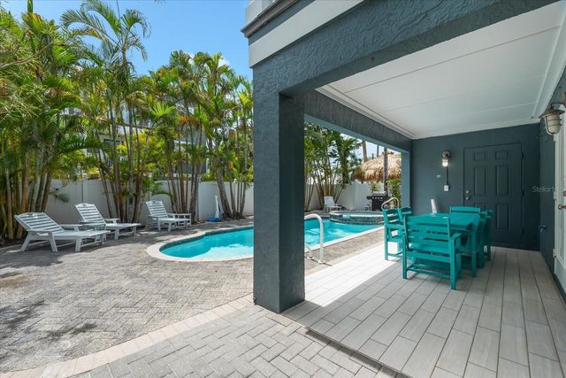 2300 AVENUE B, Bradenton Beach, FL 34217