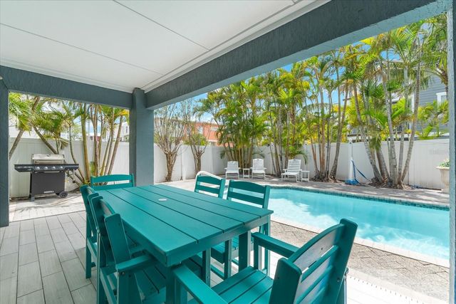 2300 AVENUE B, Bradenton Beach, FL 34217