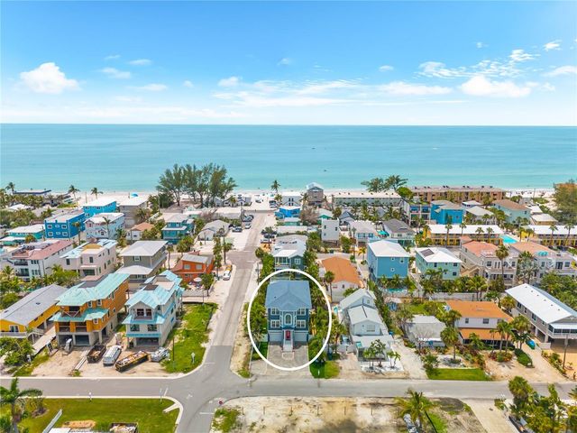 2300 AVENUE B, Bradenton Beach, FL 34217