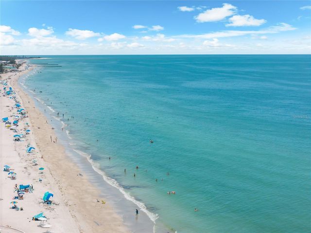 2300 AVENUE B, Bradenton Beach, FL 34217
