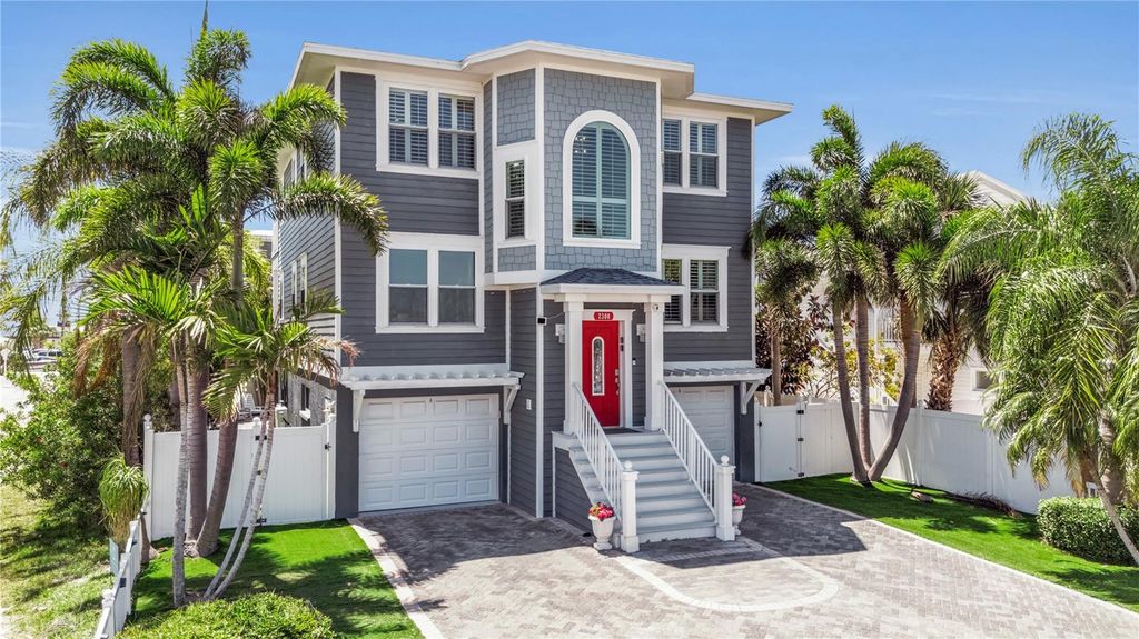 2300 AVENUE B, Bradenton Beach, FL 34217