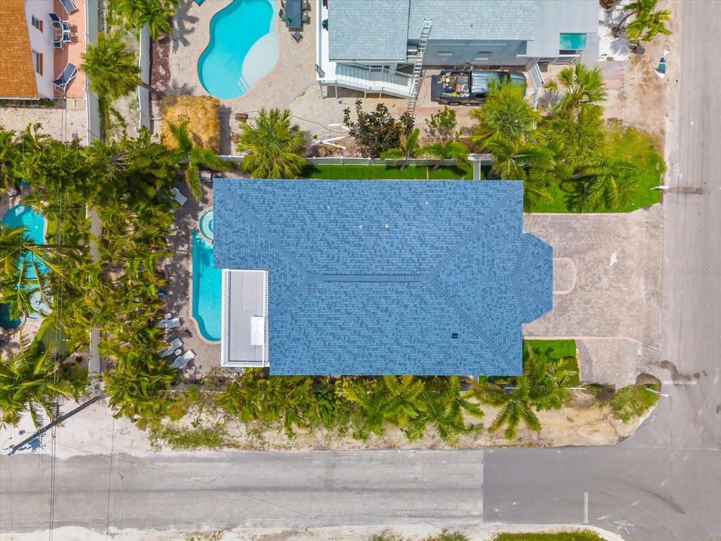 2300 AVENUE B, BRADENTON BEACH, FL 34217 — photo 3