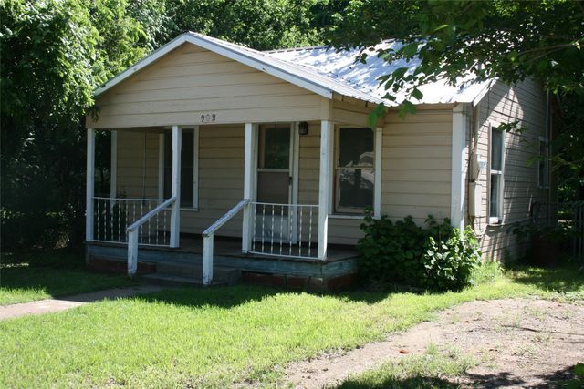 908 Franklin Street, Weatherford, TX 76086
