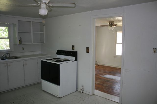 908 Franklin Street, Weatherford, TX 76086