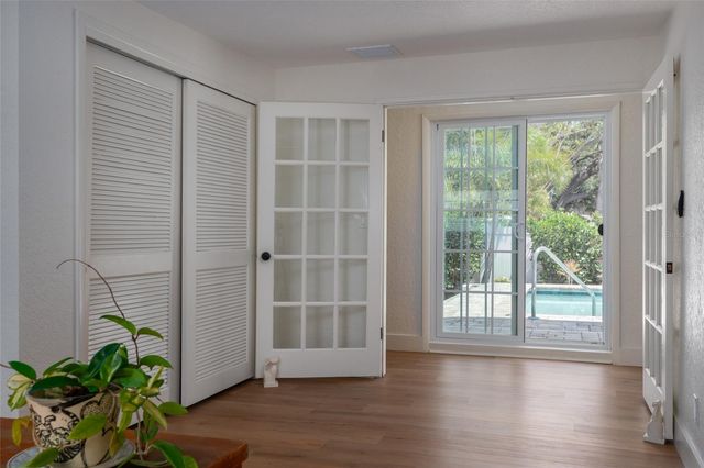 2660 FAIRWAY AVENUE S, St Petersburg, FL 33712