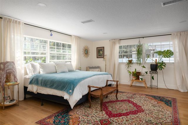 2660 FAIRWAY AVENUE S, St Petersburg, FL 33712